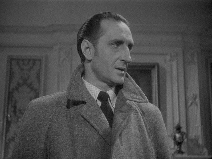 Кадр из фильма Шерлок Холмс: Погоня в Алжире / Sherlock Holmes: Pursuit to Algiers (1945)