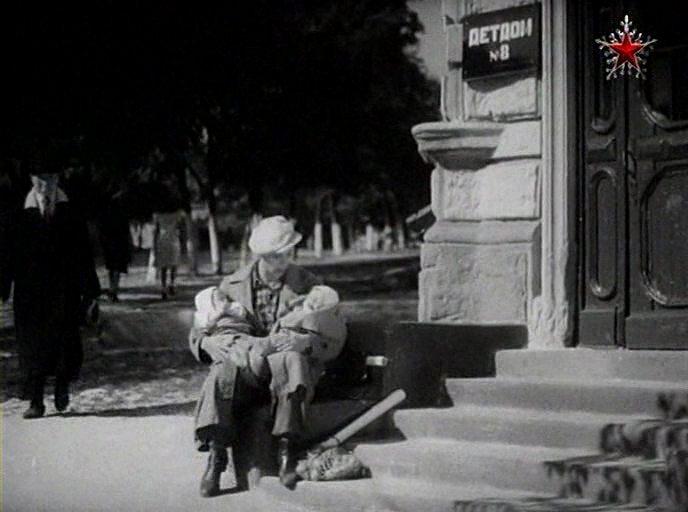 Кадр из фильма Близнецы (1945)