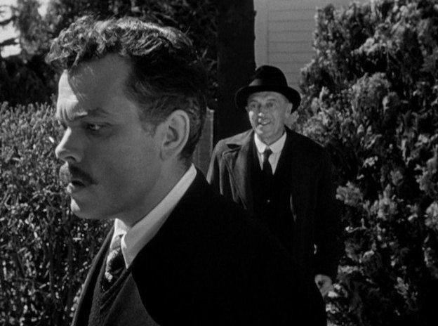 Кадр из фильма Чужестранец / The Stranger (1946)