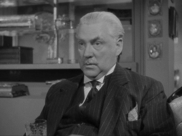 Кадр из фильма Шерлок Холмс: Прелюдия к убийству / Sherlock Holmes: Dressed to Kill (1946)