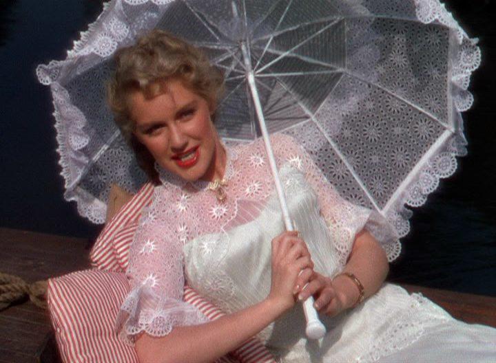 Кадр из фильма Пока плывут облака / Till The Clouds Roll By (1946)