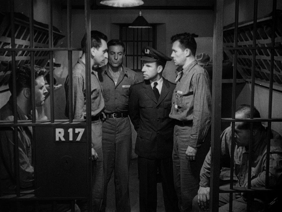 Кадр из фильма Грубая сила / Brute Force (1947)