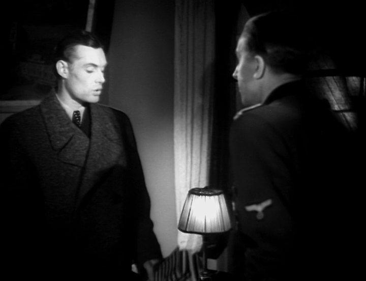 Кадр из фильма Подвиг разведчика (1947)