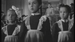 Кадры из фильма Первоклассница (1948)