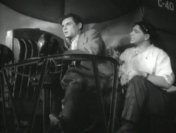 Кадр из фильма Драгоценные зерна (1948)