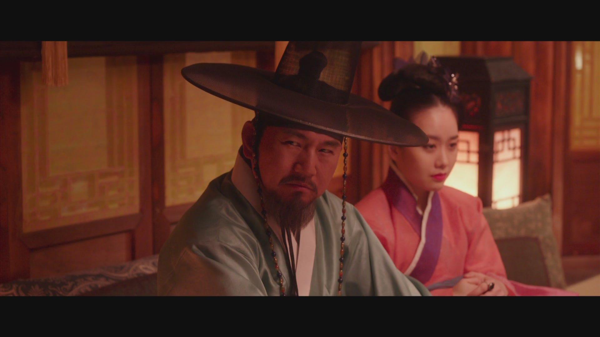 Кадр из фильма Чосонский маг / Joseonmasoolsa (2015)