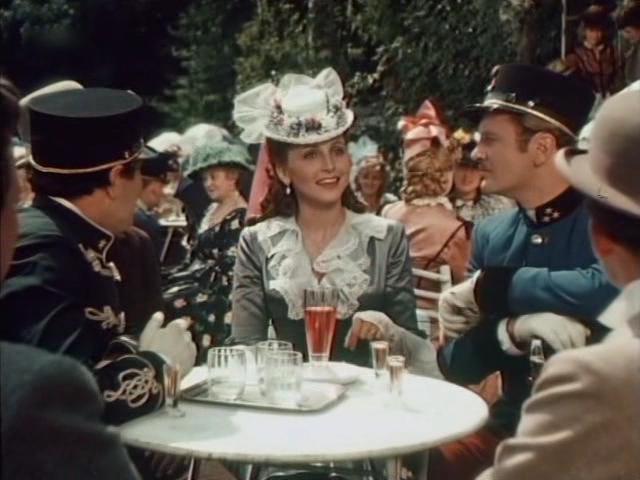 Кадр из фильма Венские девушки / Wiener Mädeln (1949)