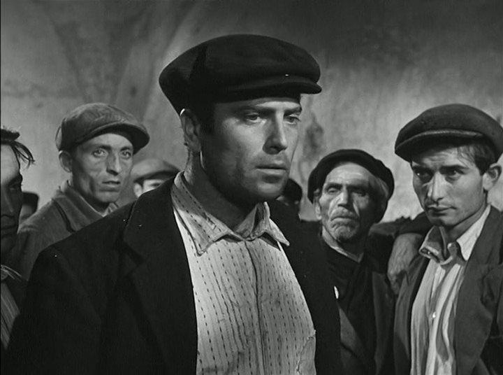 Кадр из фильма Дорога надежды / Il cammino della speranza (1950)
