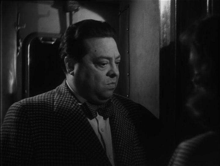 Кадр из фильма Собачья жизнь / Vita da cani (1950)