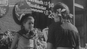 Кадры из фильма Проделки близнецов / Das doppelte Lottchen (1950)