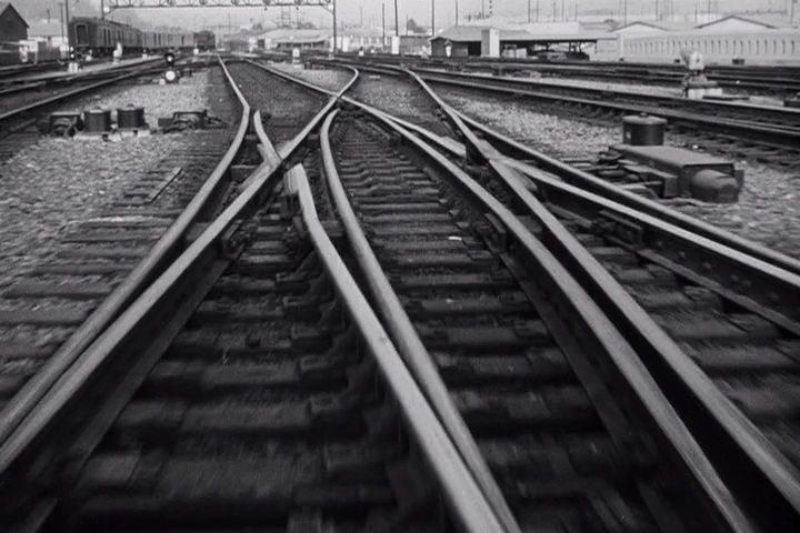 Кадр из фильма Незнакомцы в поезде / Strangers on a Train (1951)