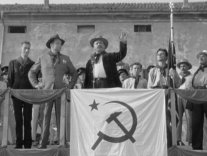 Кадр из фильма Маленький мир Дона Камилло / Don Camillo (1952)