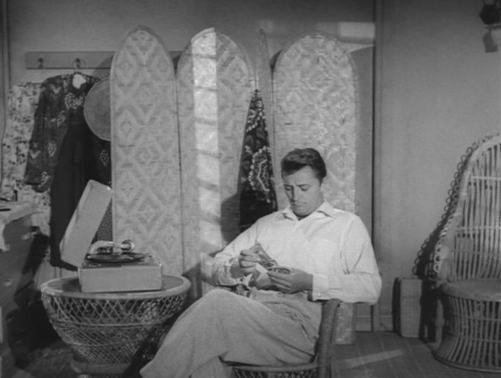 Кадр из фильма Макао / Macao (1952)