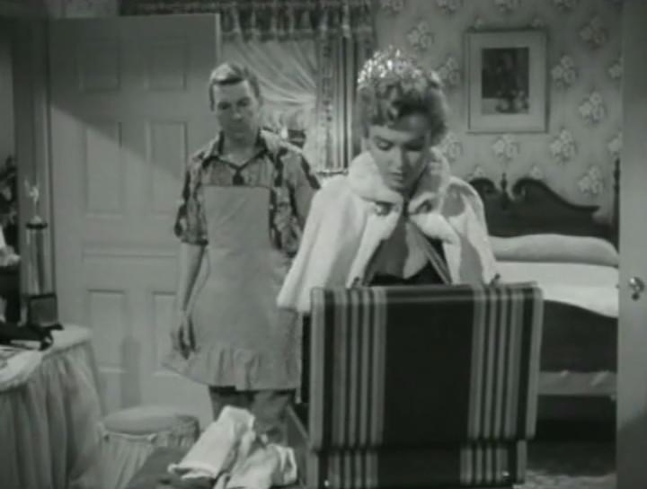 Кадр из фильма Мы не женаты / We're Not Married! (1952)