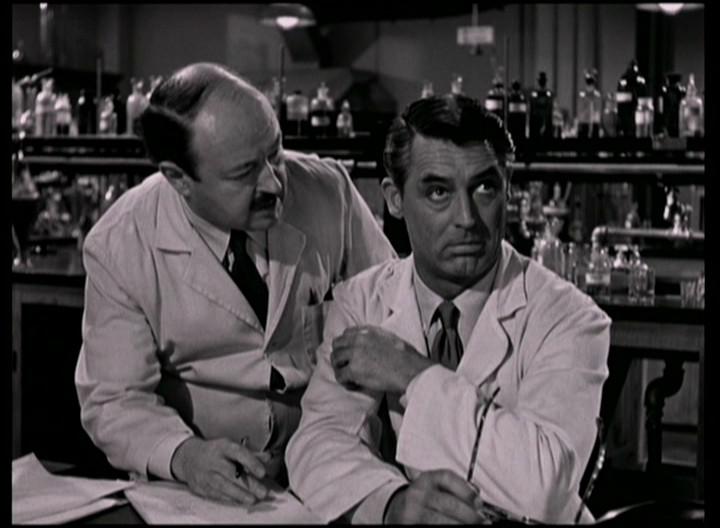 Кадр из фильма Обезьяньи проделки / Monkey Business (1952)