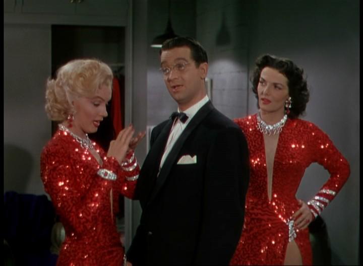 Кадр из фильма Джентльмены предпочитают блондинок / Gentlemen Prefer Blondes (1953)