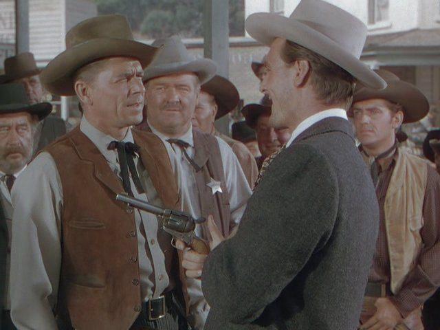 Кадр из фильма Закон и порядок / Law and Order (1953)