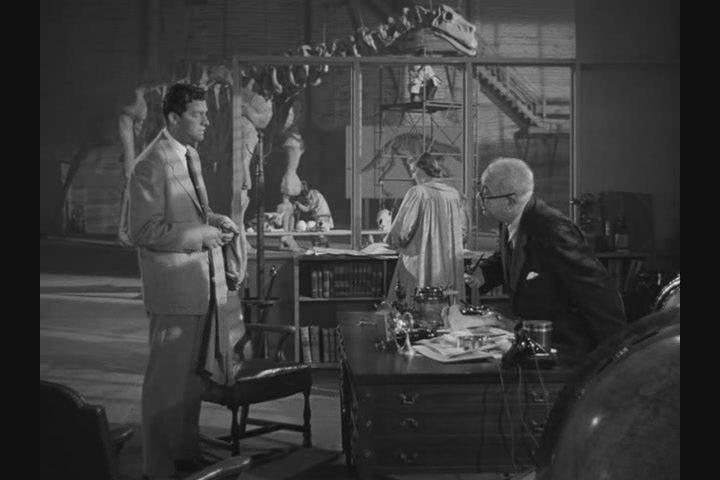 Кадр из фильма Чудовище с глубины 20000 морских саженей / The Beast from 20,000 Fathoms (1953)