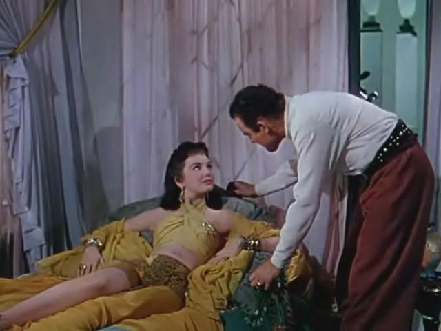 Кадр из фильма Золотой клинок / The Golden Blade (1953)