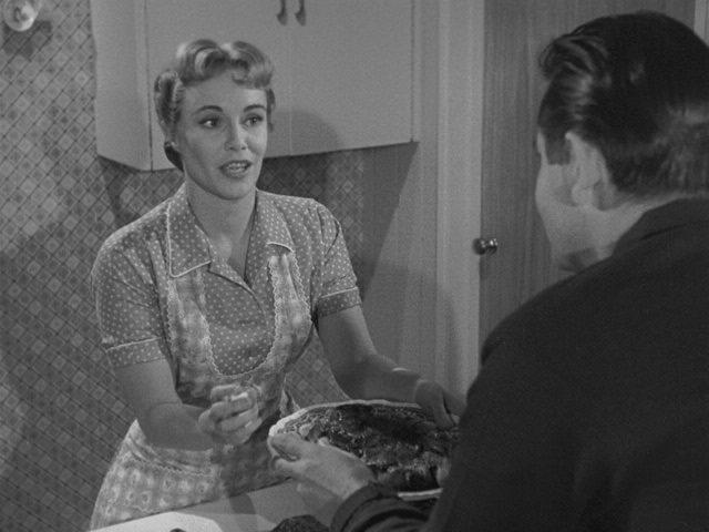 Кадр из фильма Сильная жара / The Big Heat (1953)