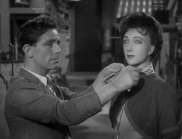 Кадр из фильма Мистер Питкин: Неприятности в лавке / Trouble in Store (1953)