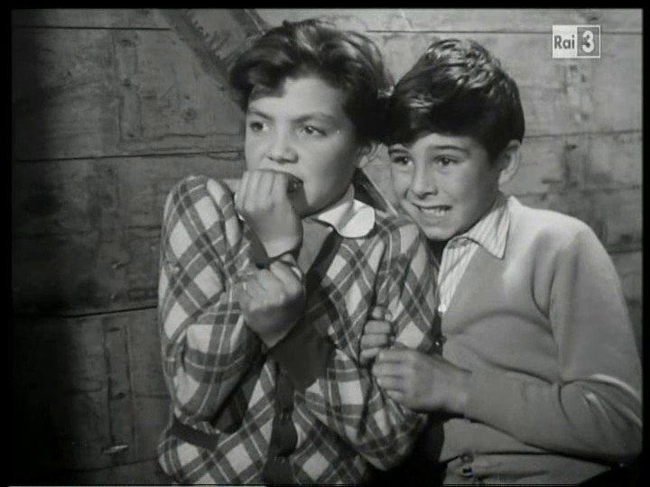 Кадр из фильма Каникулы с гангстером / Vacanze col gangster (1954)