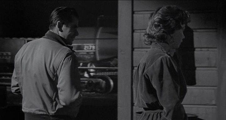Кадр из фильма Человеческое желание / Human Desire (1954)