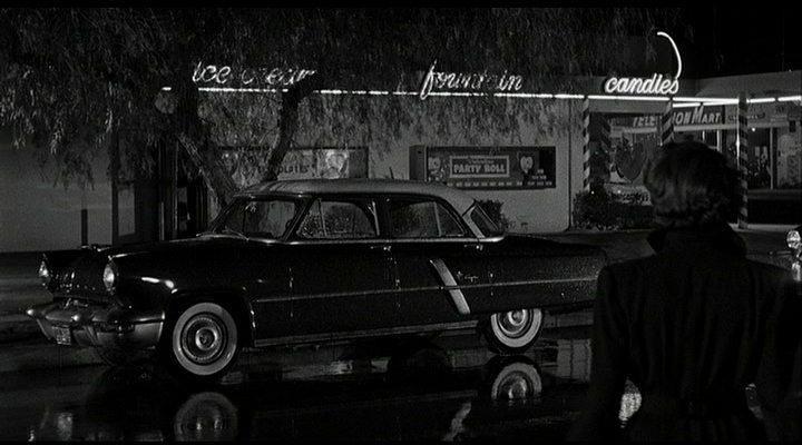 Кадр из фильма Легкая добыча / Pushover (1954)