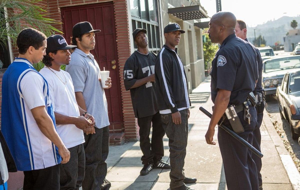 Кадр из фильма Голос улиц / Straight Outta Compton (2015)