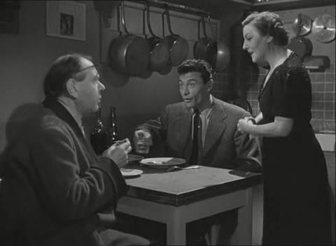 Кадр из фильма Папа, мама, служанка и я / Papa, maman, la bonne et moi... (1954)