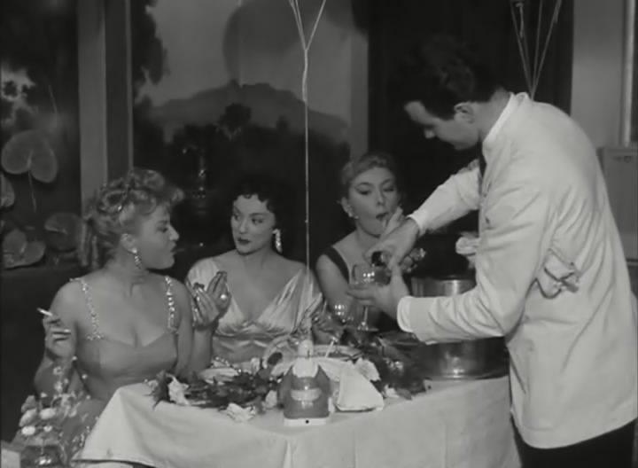 Кадр из фильма Пеп устанавливают закон / Les pépées font la loi (1955)