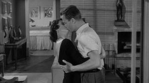 Кадры из фильма Целуй меня насмерть / Kiss Me Deadly (1955)