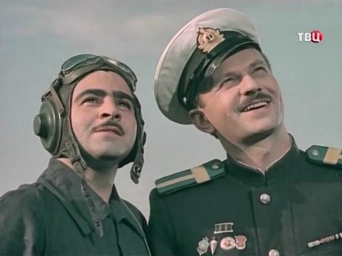 Кадр из фильма Звёзды на крыльях (1955)
