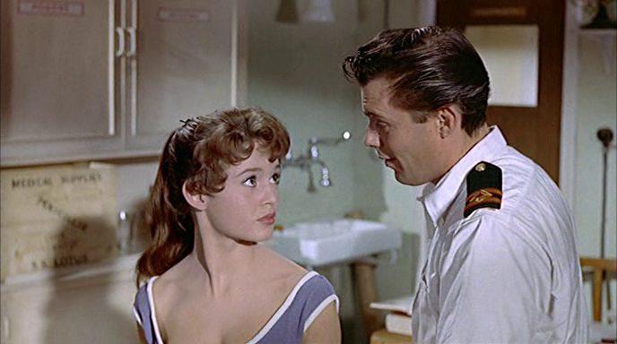 Кадр из фильма Доктор на море / Doctor at Sea (1955)