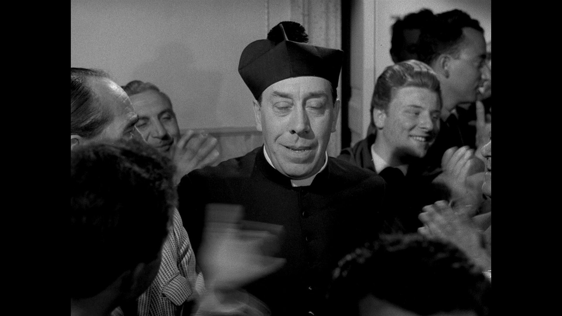 Кадр из фильма Дон Камилло и депутат Пеппоне / Don Camillo e l'on. Peppone (1955)