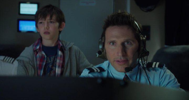 Кадр из фильма Суперстюард / Larry Gaye: Renegade Male Flight Attendant (2015)