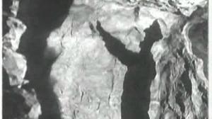Кадры из фильма Высота 24 не отвечает / Giv'a 24 Eina Ona (1955)