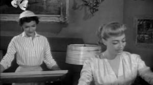 Кадры из фильма Женщина без мужчин / No Man's Woman (1955)