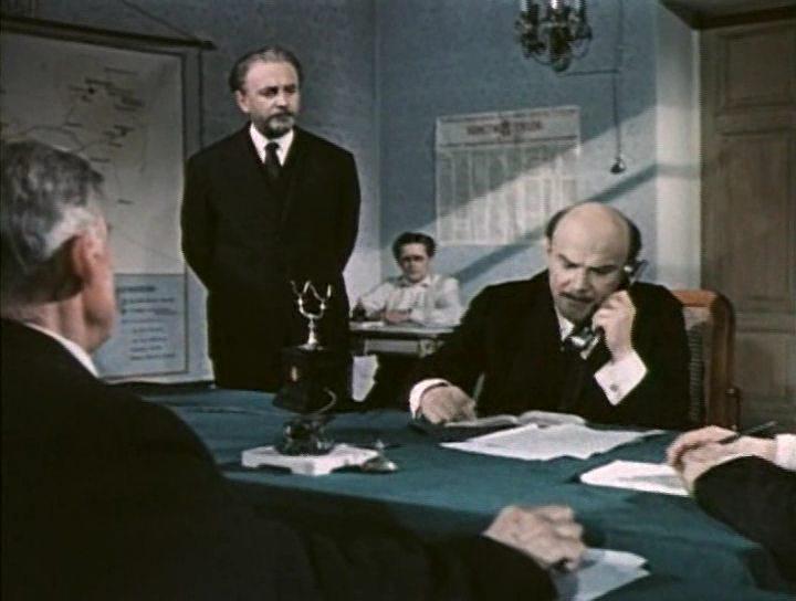 Кадр из фильма Коммунист (1957)
