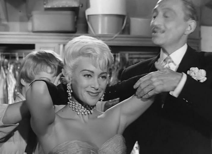Кадр из фильма Натали / Dracula (1957)
