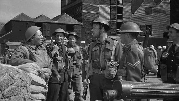 Кадр из фильма Дюнкерк / Dunkirk (1958)
