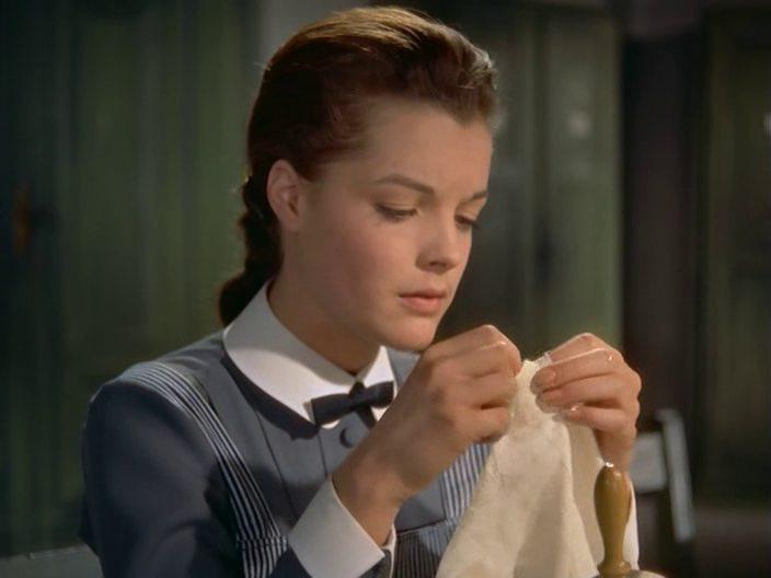Кадр из фильма Девушки в униформе / Mädchen in Uniform (1958)