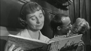 Кадры из фильма Призрачное счастье / Le miroir a deux faces (1958)