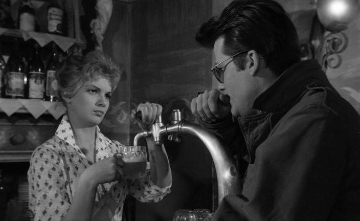 Кадр из фильма Пепел и алмаз / Popiol i diament (1958)