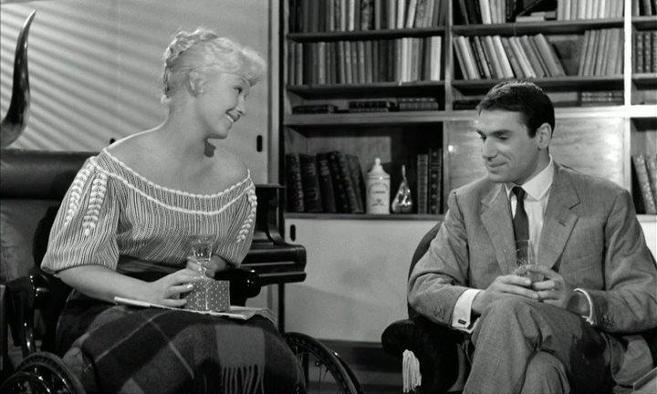 Кадр из фильма Ты - яд / Toi, le venin (1958)