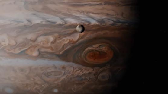 Кадр из фильма Восхождение Юпитер / Jupiter Ascending (2015)