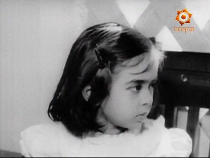Кадр из фильма Неприкасаемая / Sujata (1959)