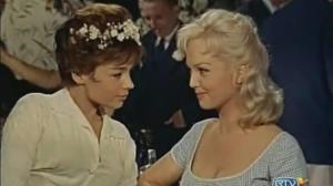 Кадры из фильма Слабые женщины / Faibles Femmes (1959)