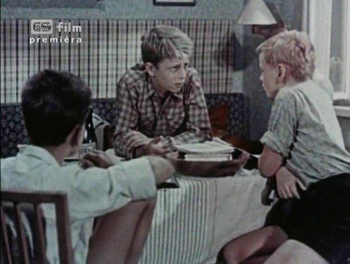 Кадр из фильма Потерянная фотография / Přátelé na moři (1959)