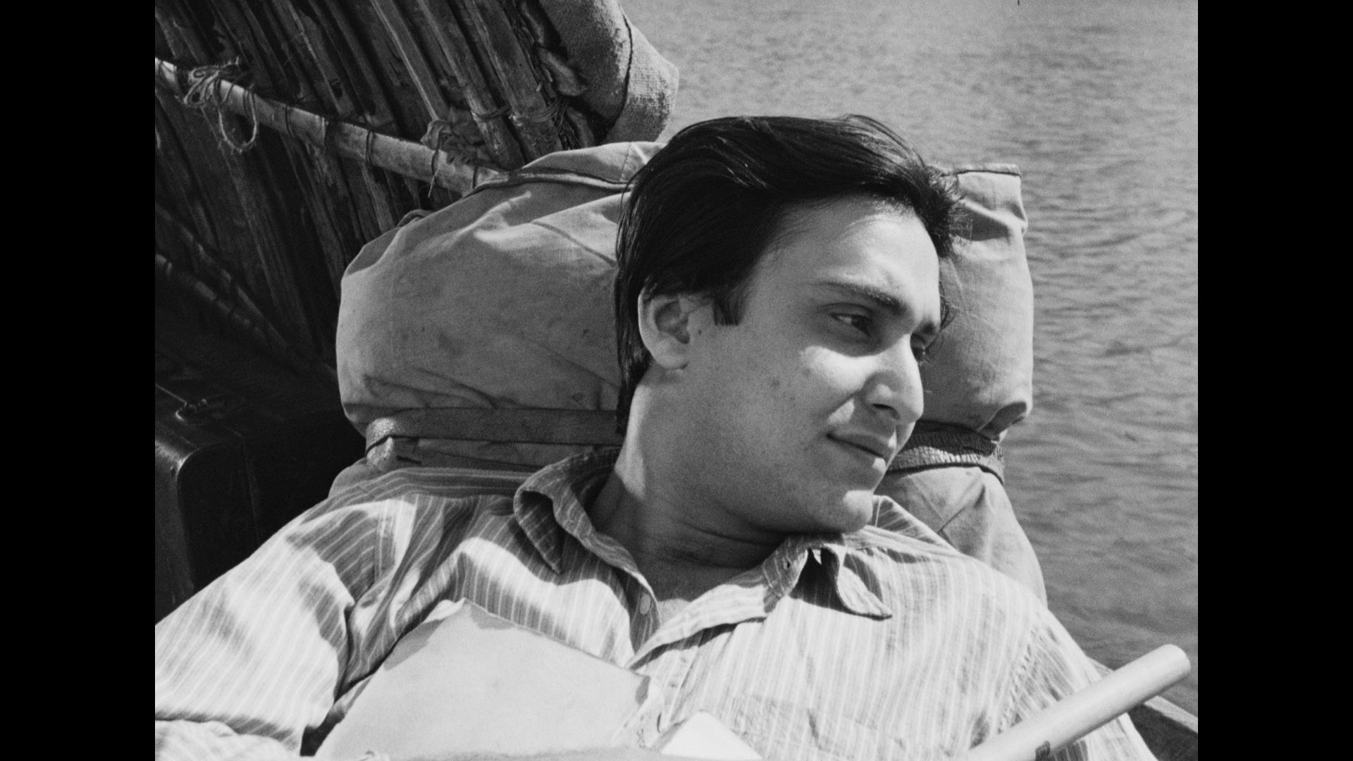 Кадр из фильма Мир Апу / Apur Sansar (1959)